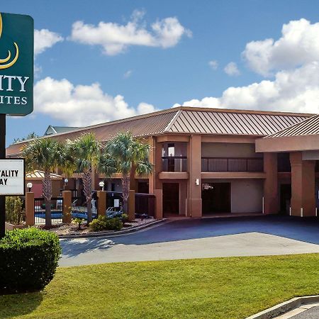 Quality Inn & Suites Near Robins Air Force Base Уорнър Робинс Екстериор снимка